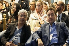 تداوم درخشش دانشگاه علوم پزشکی تهران در عرصه بین‌المللی؛ دریافت تندیس «برترین رهبری مراقبت سلامت» برای دومین سال پیاپی
