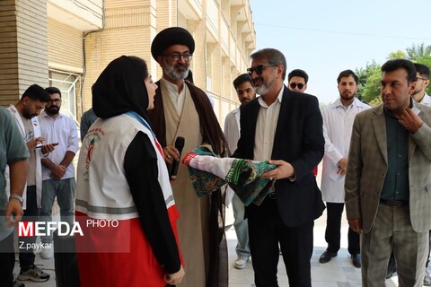 گزارش تصویری/ اهزاز پرچم سه رنگ میهن عزیز در دانشکده پرستاری لار