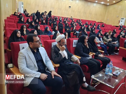 دومین همایش «قدرت زن» با محوریت سلامت بانوان در یزد برگزار شد