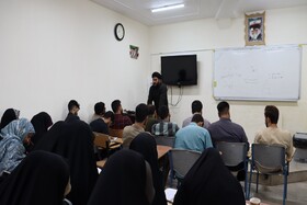 چهار روز آموزش، تجربه و فعالیت تشکیلاتی